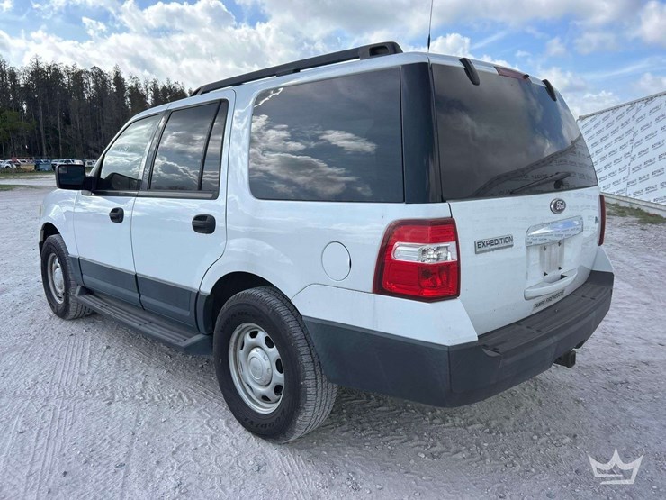 2014-ford-expedition-image-4