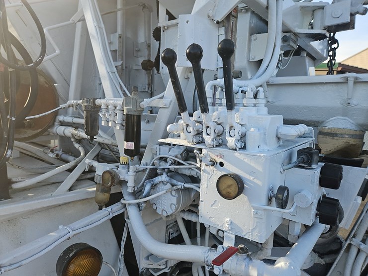 1997-international-2674-image-25