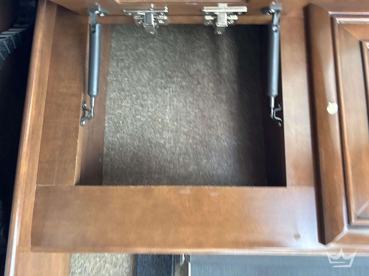 2018-freightliner-thor-venetian-400xcr-a40-41ft.-class-a-motorhome-image-58