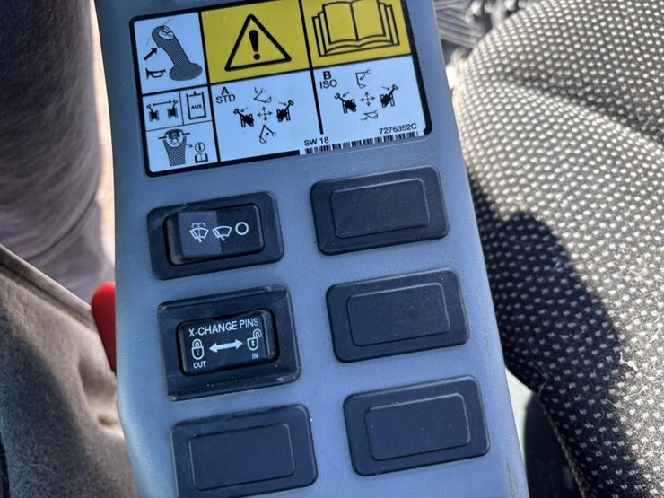 2022-bobcat-e42-image-32