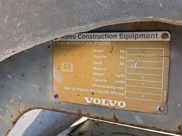 2015-volvo-l110h-image-31