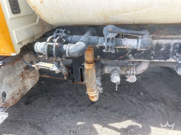 2006-international-durastar-4200-image-12