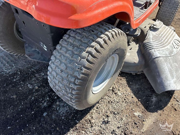 2012-husqvarna-yth21k46-46in.-riding-lawn-mowers-image-11