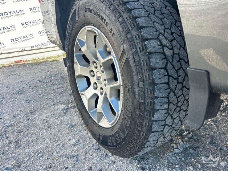 2021-ford-f150-image-31