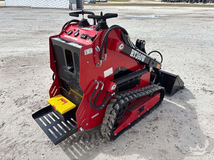 2025-ht360w-mini-walk-behind-track-loader-skid-steer-image-3
