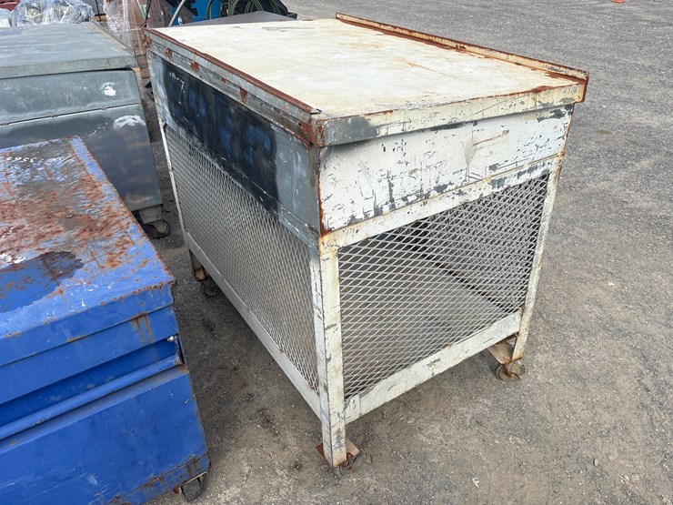 #8062-•-roll-around-tool-box-image-4