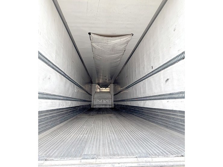 2013-utility-3000r-image-2