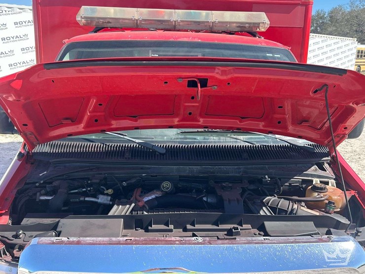 2008-ford-e450-image-11