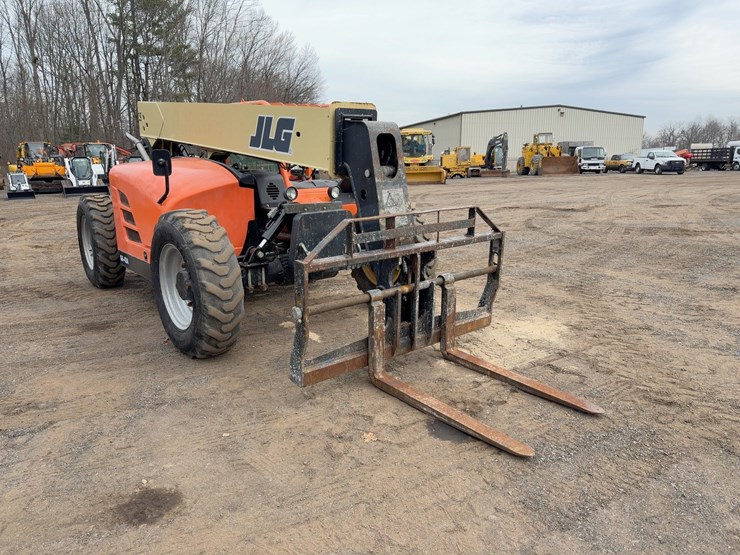 2015-jlg-g6-42a-image-7