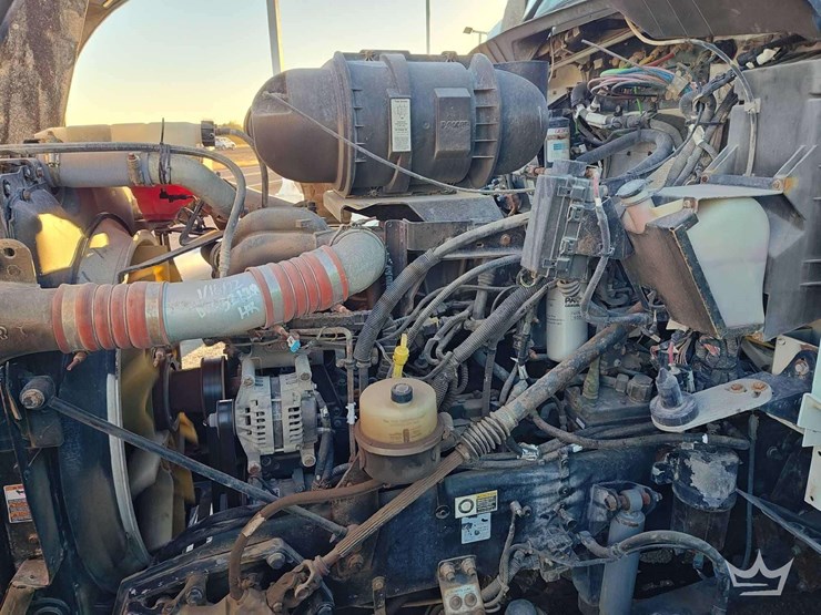 2012-kenworth-t660-image-23