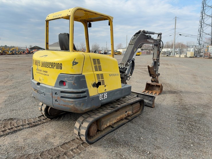 2004-volvo-ec35-image-5