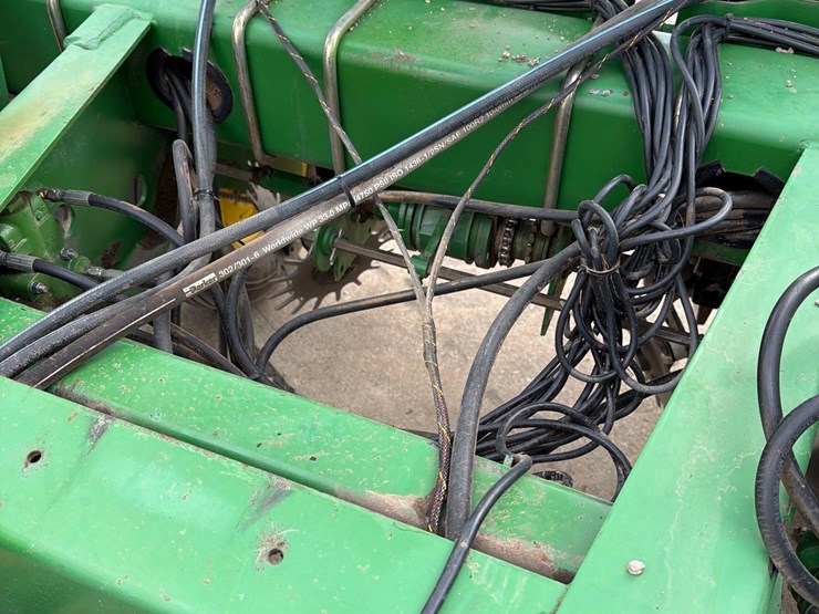 john-deere-7200-image-49