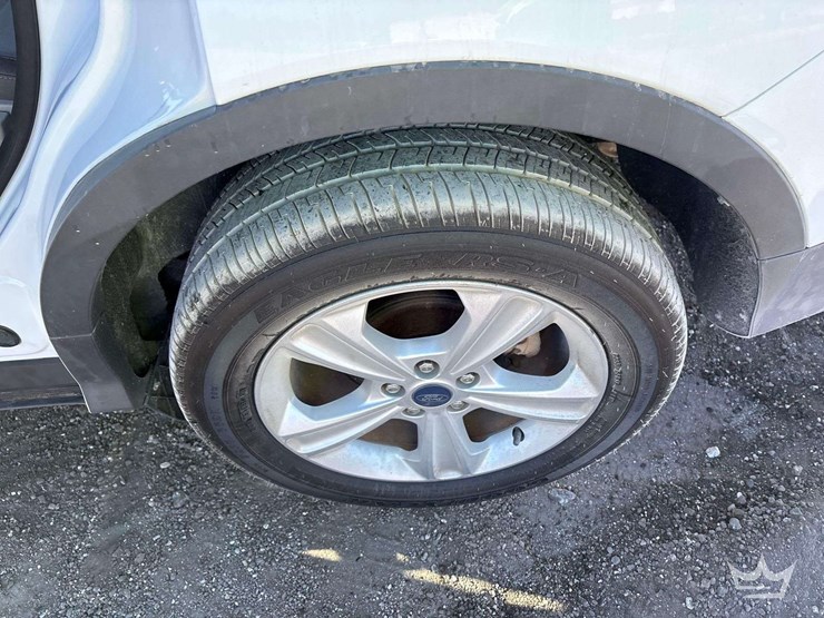 2013-ford-escape-image-21