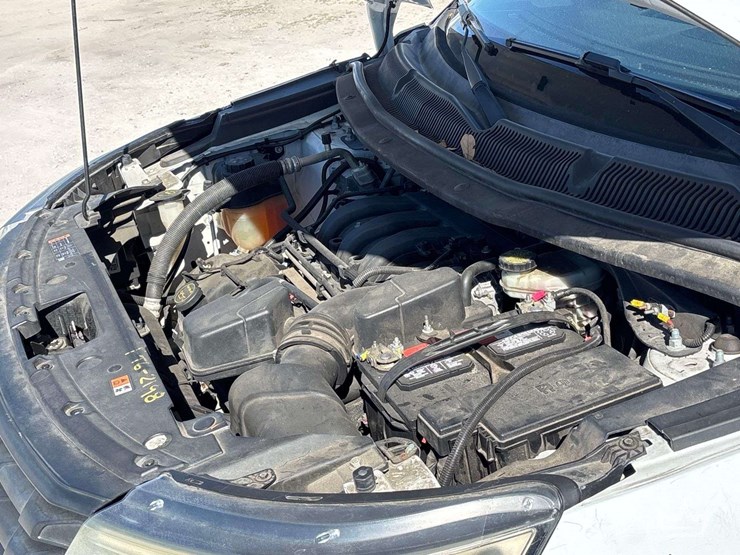 2016-ford-explorer-image-9