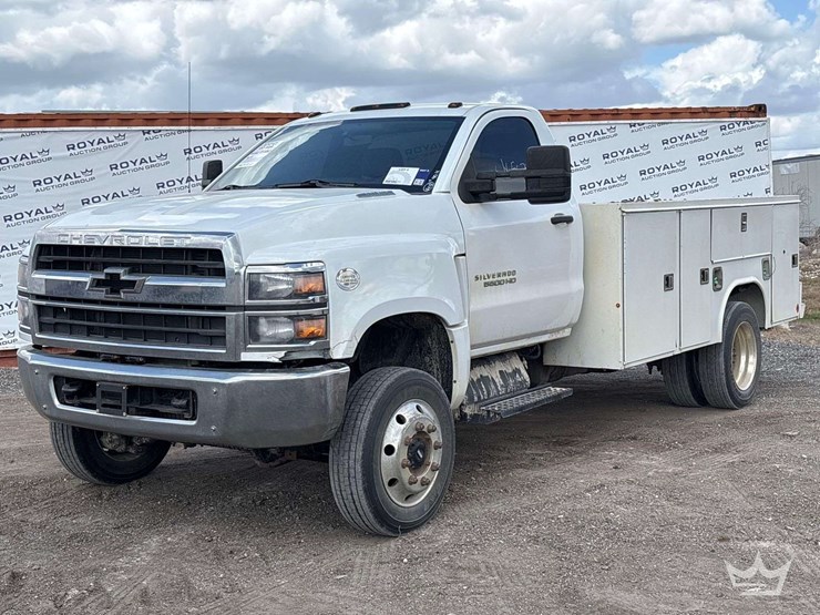 2020-chevrolet-5500hd-4x4-reading-service-truck-image-1