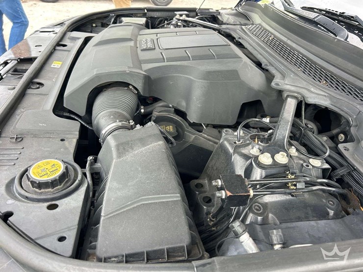 2013-land-rover-range-rover-image-9