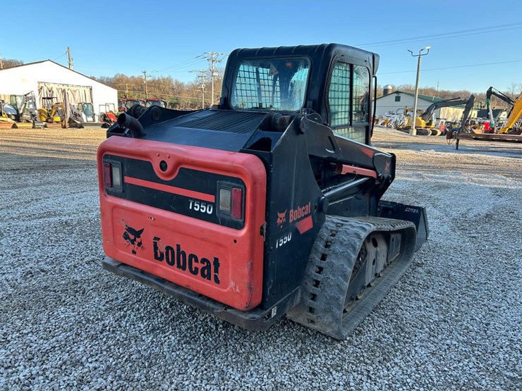 bobcat-t550-image-4