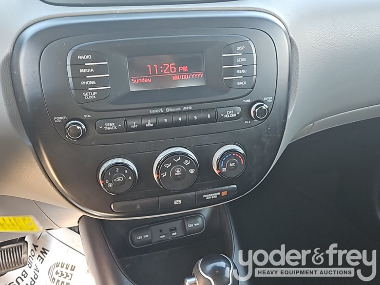 2014-kia-soul-image-16