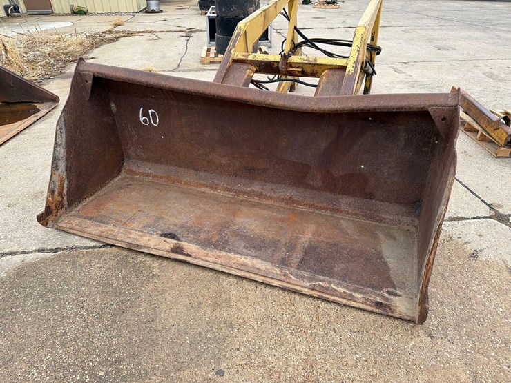 miller-loader-w/-7ft-bucket-image-11