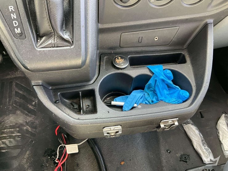 2015-ford-transit-image-17