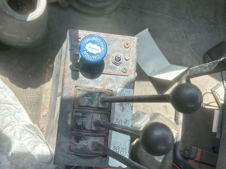 2006-international-durastar-4200-image-33