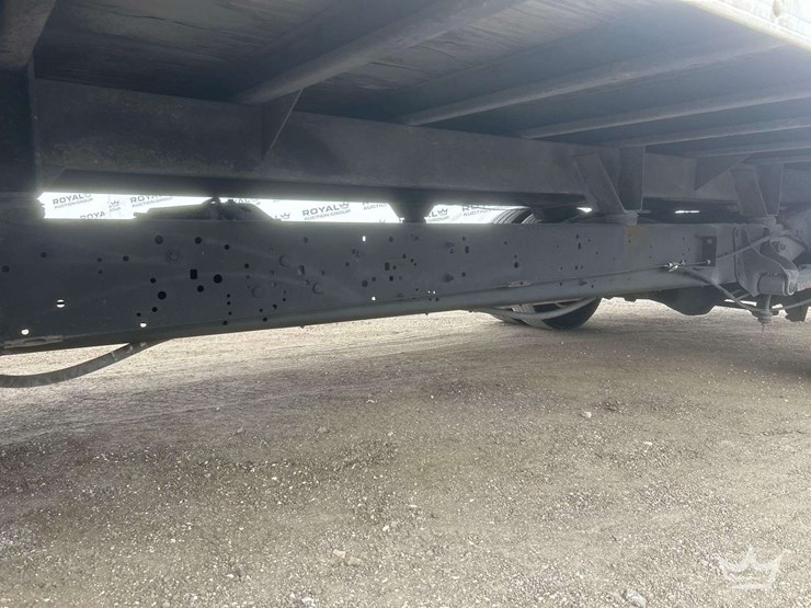 2012-ford-e350-image-18