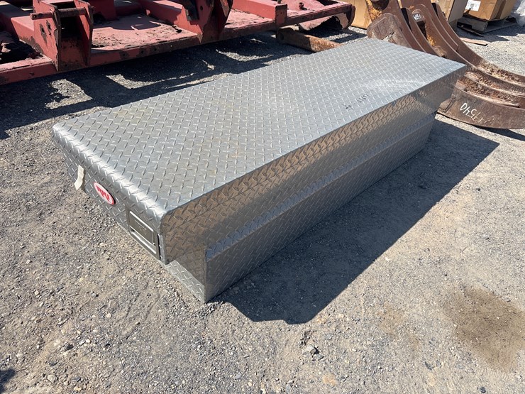 #8028-•-truck-bed-tool-box-image-4