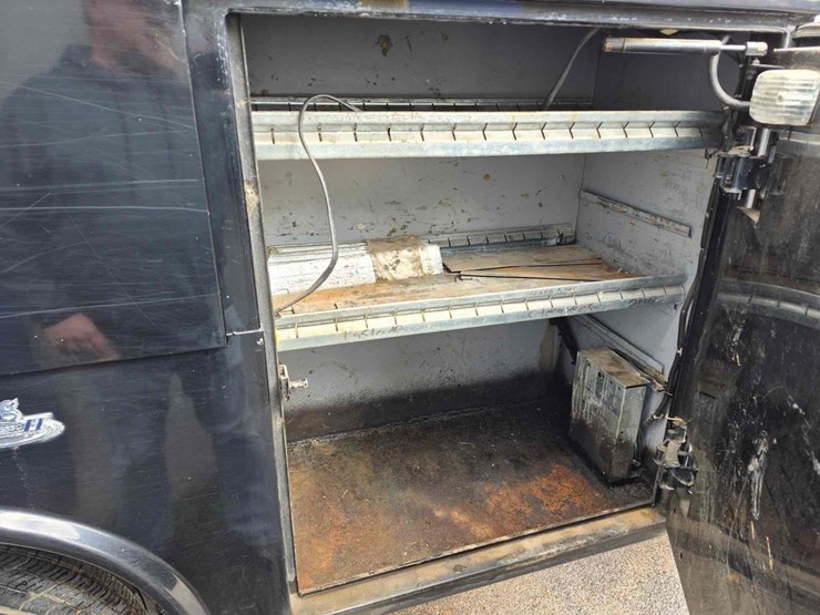 2007-ford-f550-image-10