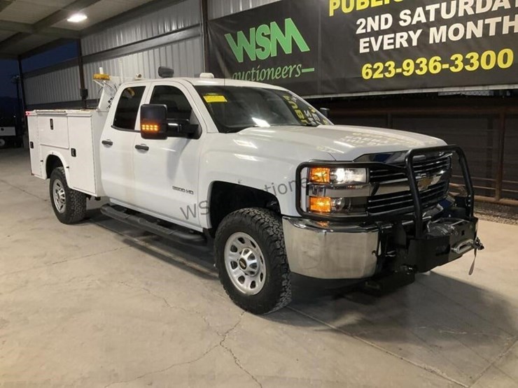 2018-chevrolet-silverado-3500hd-image-2