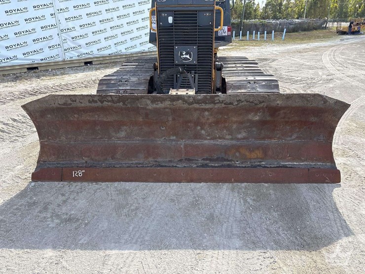 2014-deere-650k-lgp-image-16