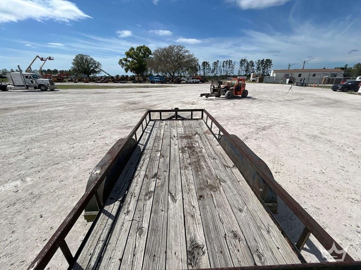 16ft.-t/a-utility-trailer-image-7