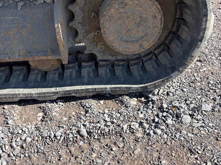 takeuchi-tb280fr-image-11