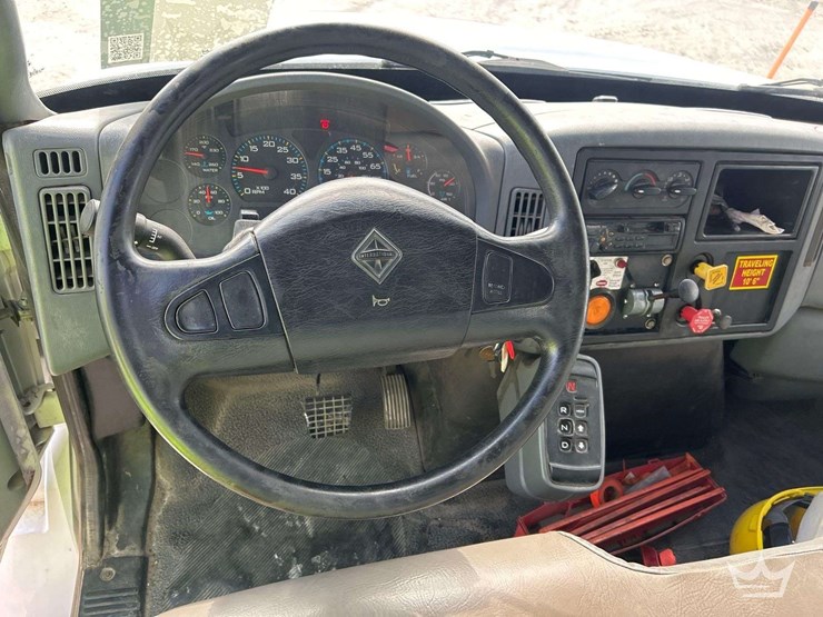 2007-international-durastar-4300-image-12