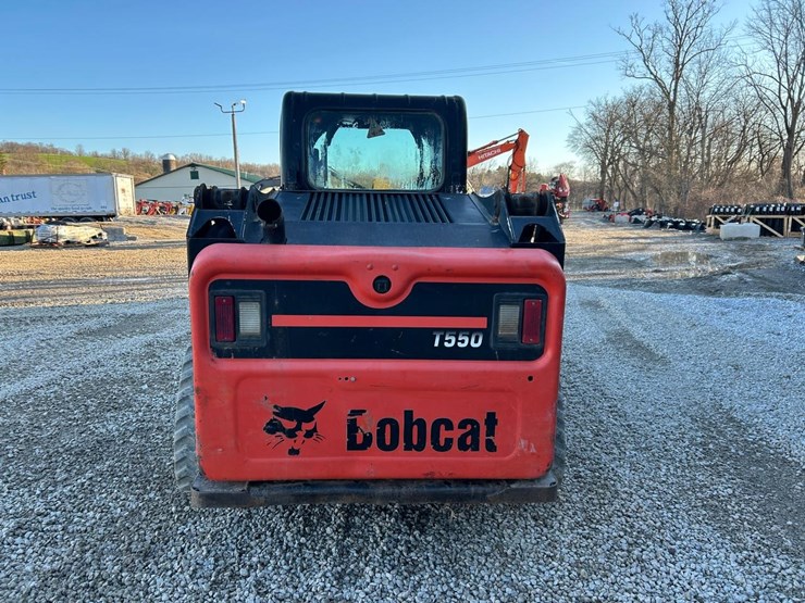 bobcat-t550-image-3