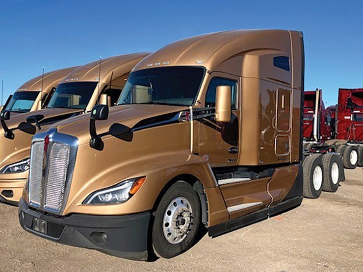 2024-kenworth-t680-image-1