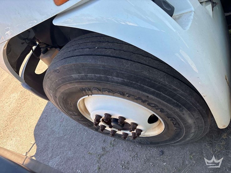 2016-international-durastar-4300-image-15