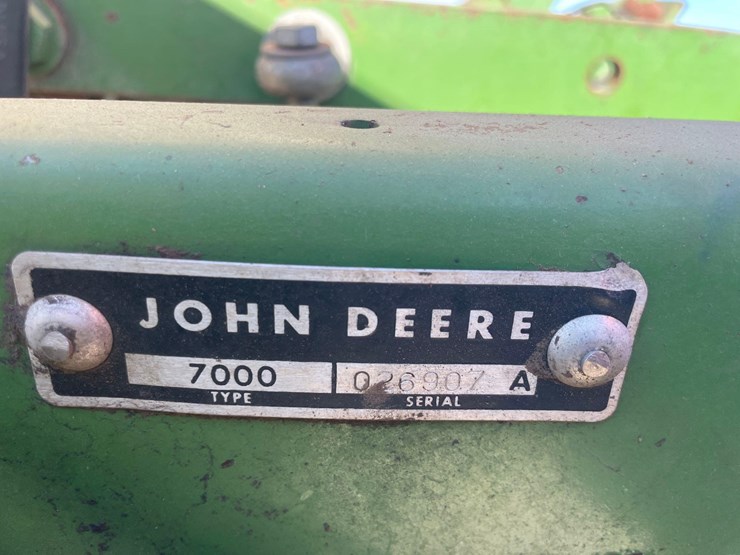 john-deere-7000-image-18
