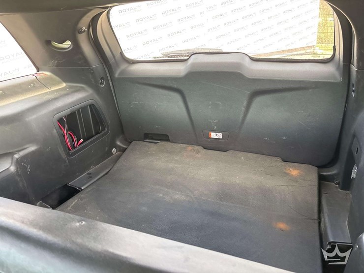 2016-ford-explorer-image-6