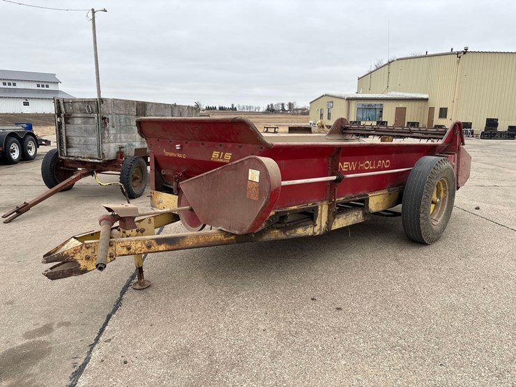 new-holland-516-image-1