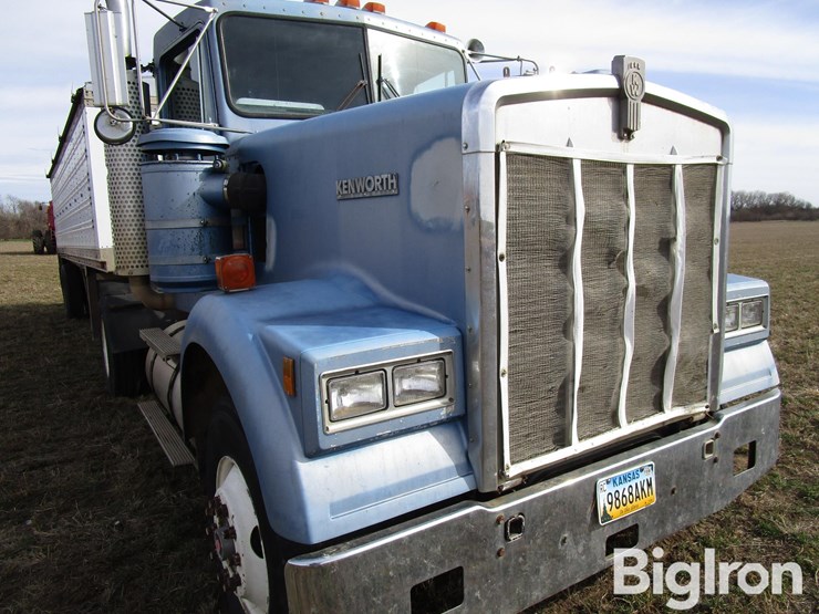 1984-cummins-855-image-16