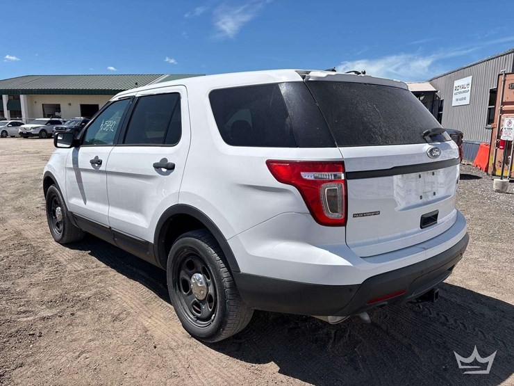 2013-ford-explorer-image-4