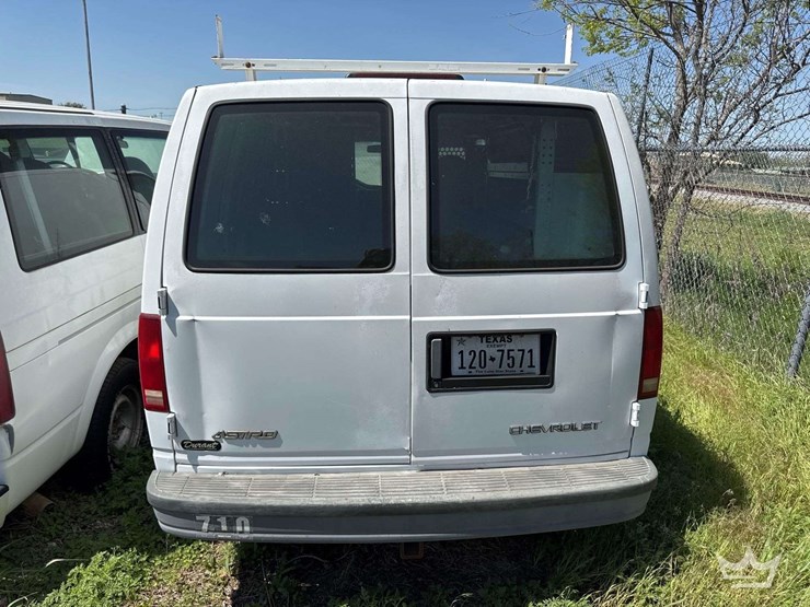 1996-chevrolet-astro-image-5
