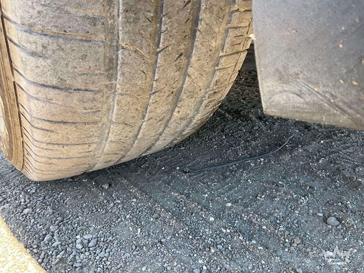 2009-chevrolet-tahoe-image-31