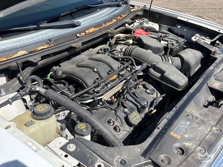 2016-ford-flex-image-9