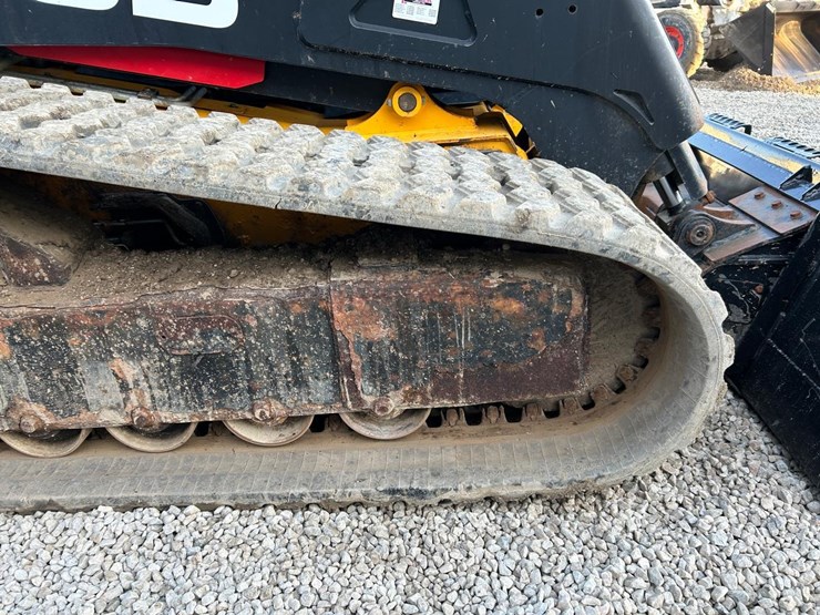 2018-jcb-270t-image-14