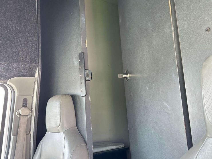 2012-ford-e450-image-20