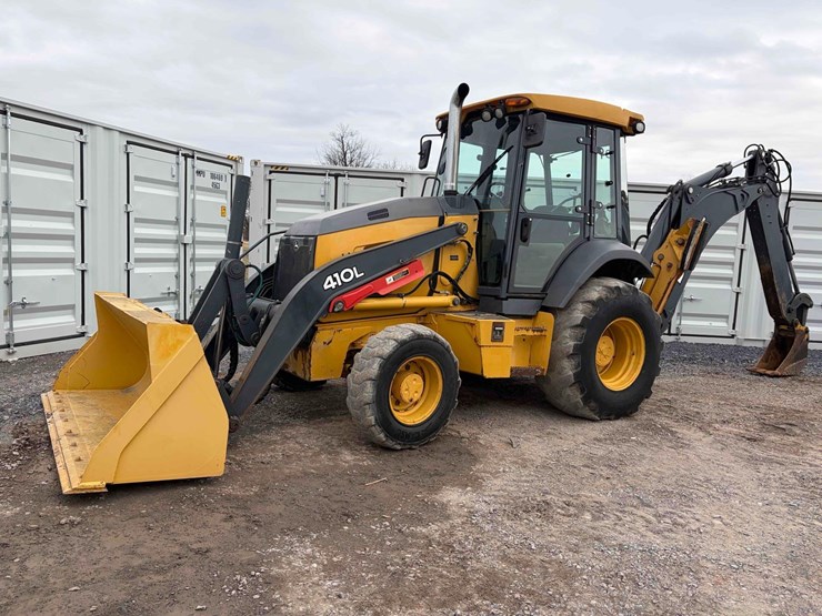 2015-deere-410l-image-1