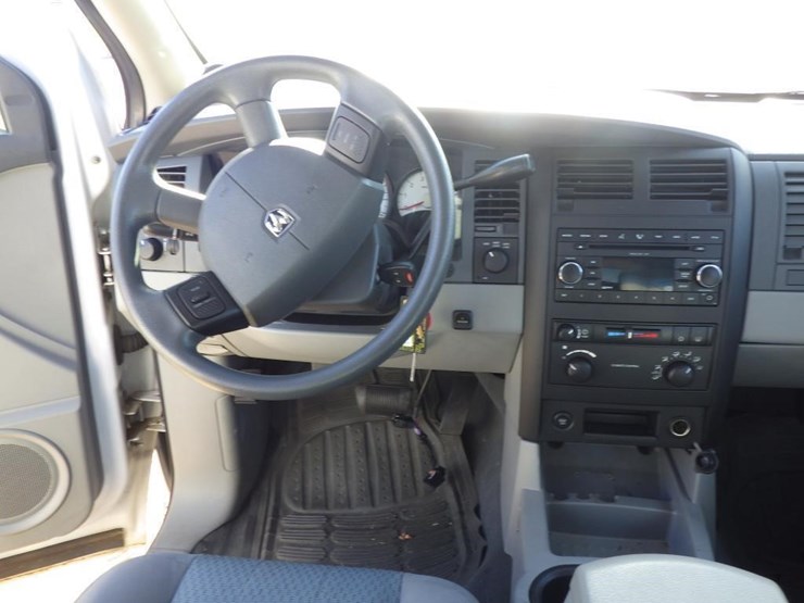 2008-dodge-durango-image-9