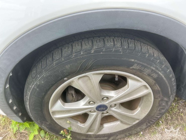 2016-ford-escape-image-27