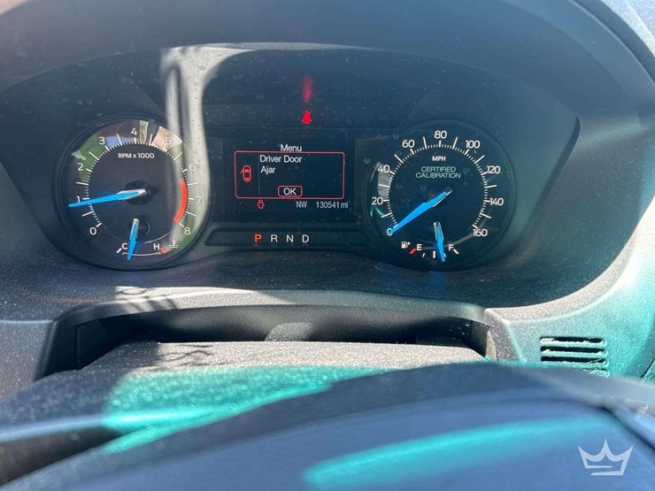 2016-ford-explorer-image-12